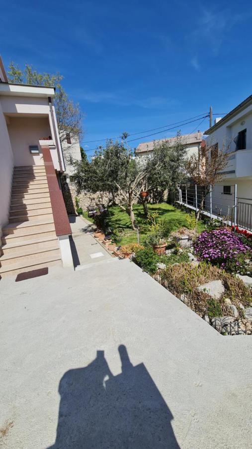 Apartmani Dami Novalja Dış mekan fotoğraf